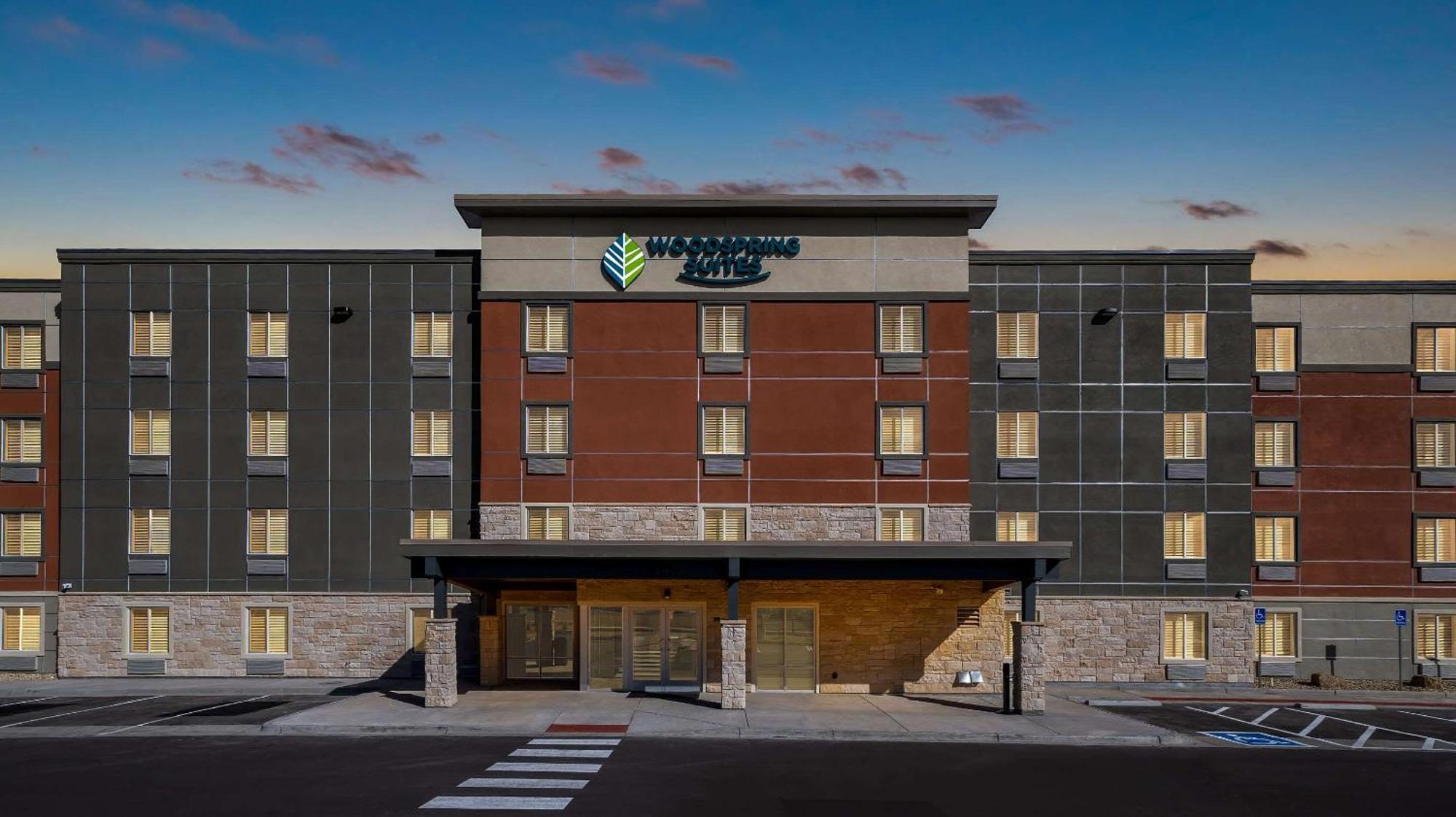 Woodspring Suites Greeley Bagian luar foto