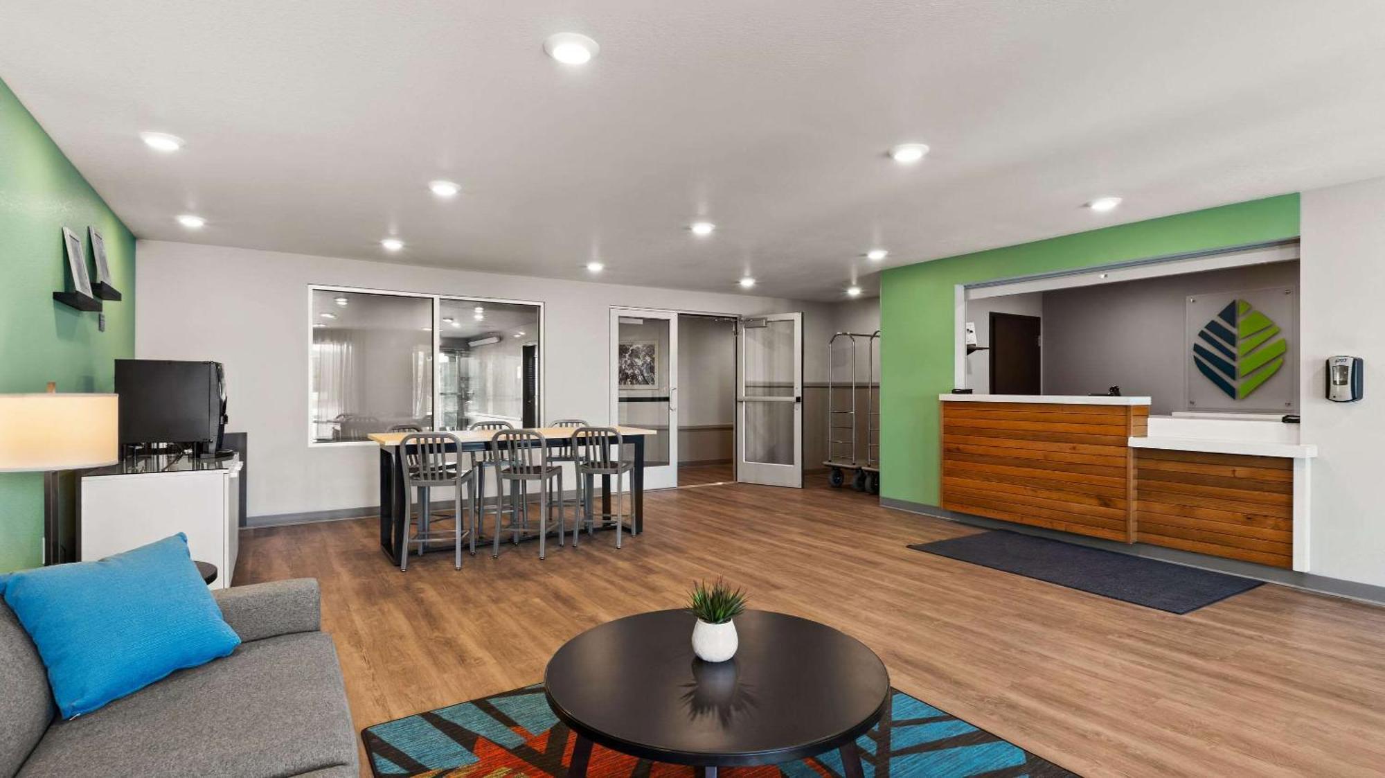 Woodspring Suites Greeley Bagian luar foto