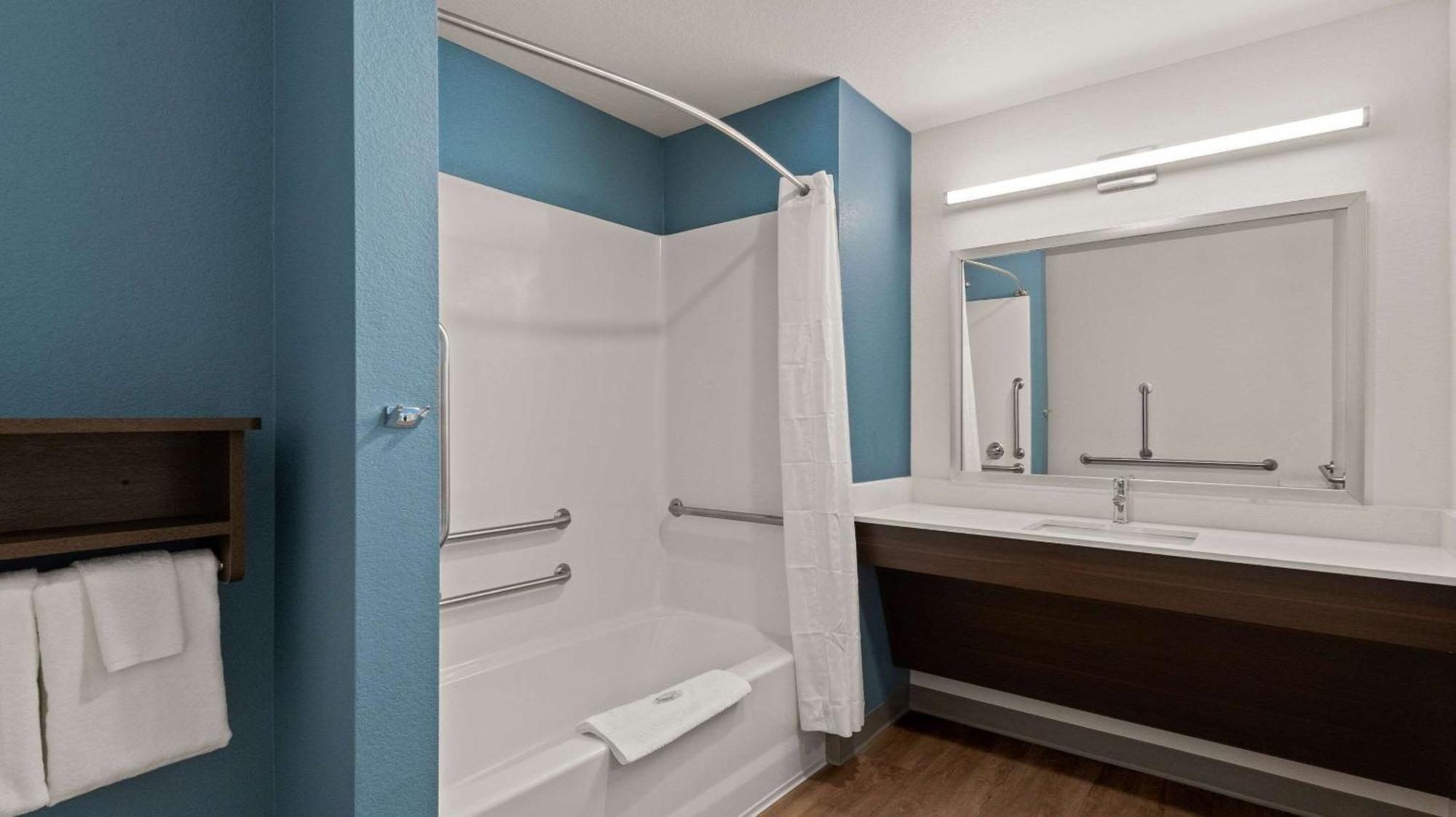 Woodspring Suites Greeley Bagian luar foto