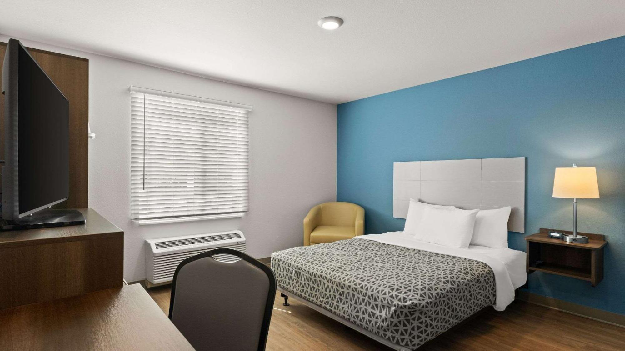 Woodspring Suites Greeley Bagian luar foto