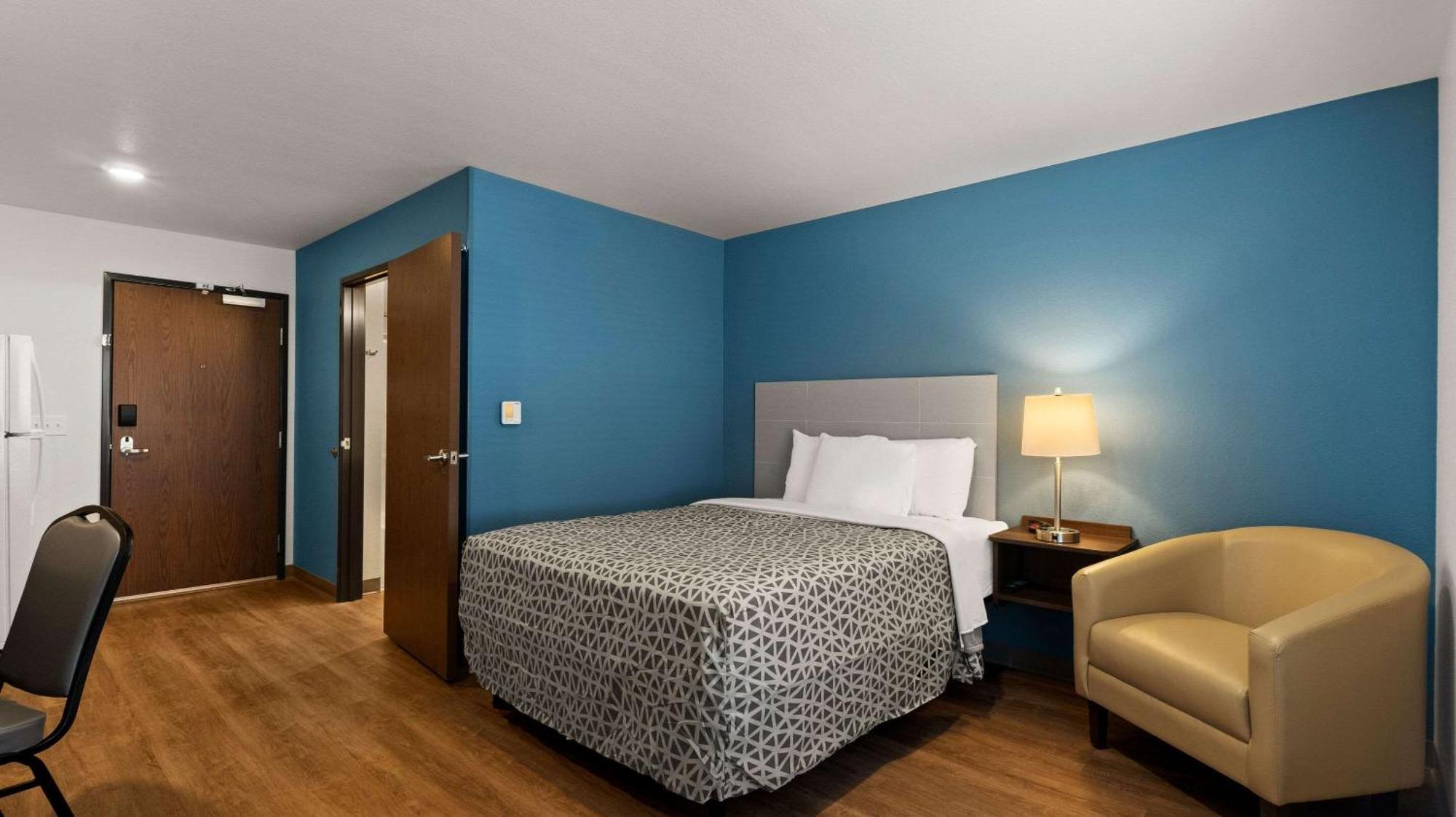 Woodspring Suites Greeley Bagian luar foto